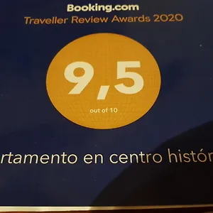 Apartamento En Centro Historico Con Garaje Propio Apartment